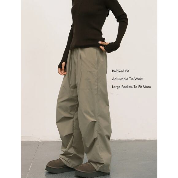 An Action A Day Skyler Parachute Pants Khaki Size Large NWT - Picture 2 of 10